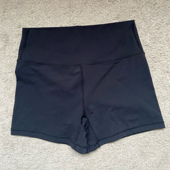 Til You Collapse Effortless Scrunch Bum Shorts Sz M - Picture 3 of 6